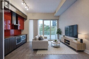 20 John St in Toronto, ON - Building Photo