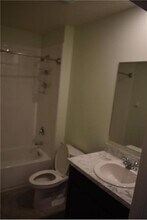 107 SW Glenwood Dr in Port St. Lucie, FL - Building Photo - Building Photo