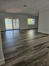 10050 Broad Channel Dr in Cutler Bay, FL - Building Photo - Building Photo