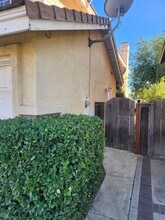 14161 Plumas Ct in Fontana, CA - Building Photo - Building Photo