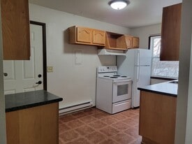 2240 West Ave S in La crosse, WI - Building Photo