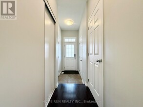 183 Laramie Cres in Ottawa, ON - Building Photo - Building Photo