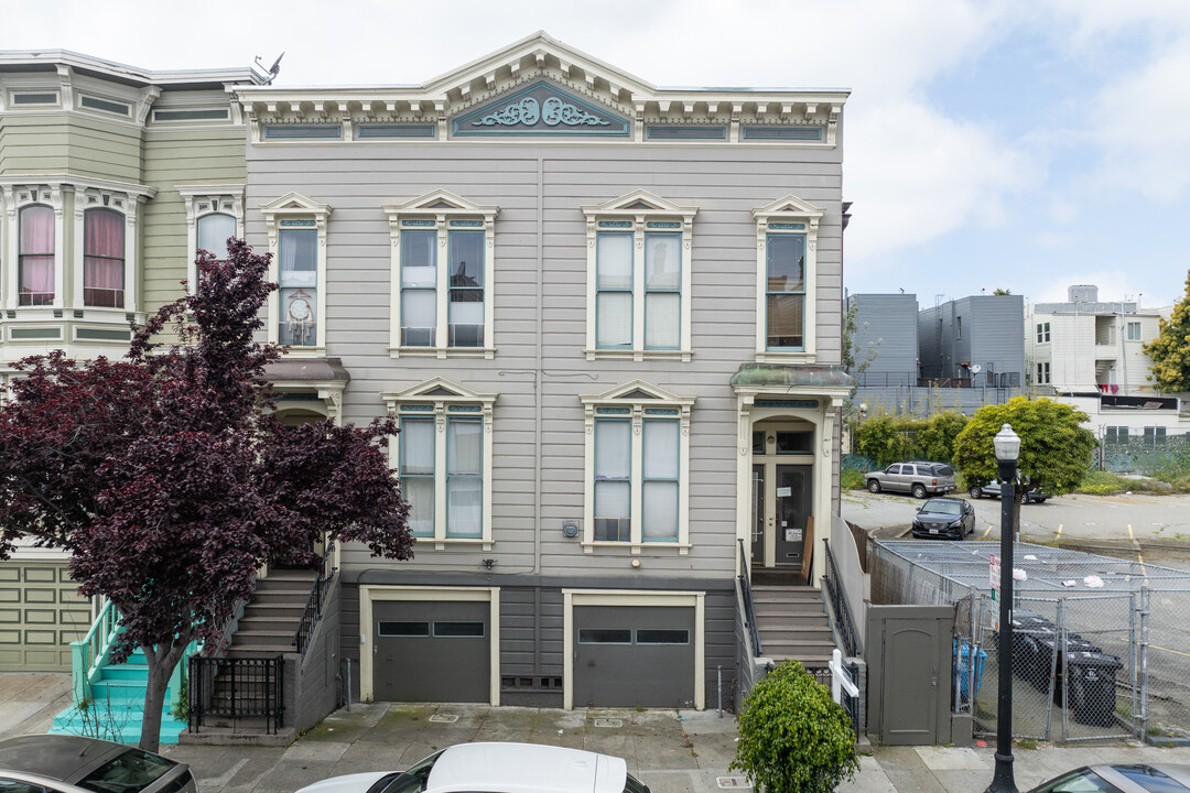 762-768 Capp St in San Francisco, CA - Building Photo