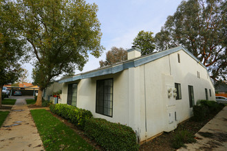 Blue Ridge in Bakersfield, CA - Building Photo - Building Photo