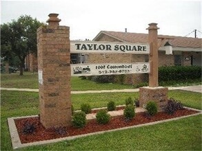 1005 Cottonbowl Dr in Taylor, TX - Building Photo - Building Photo