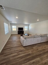 3740 Payton Way in Fernley, NV - Building Photo - Building Photo