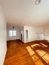 1801 N New Hampshire Ave-Unit -1801 in Los Angeles, CA - Building Photo - Building Photo