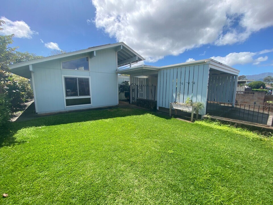 94-245-245 Kiaha Loop in Mililani, HI - Building Photo