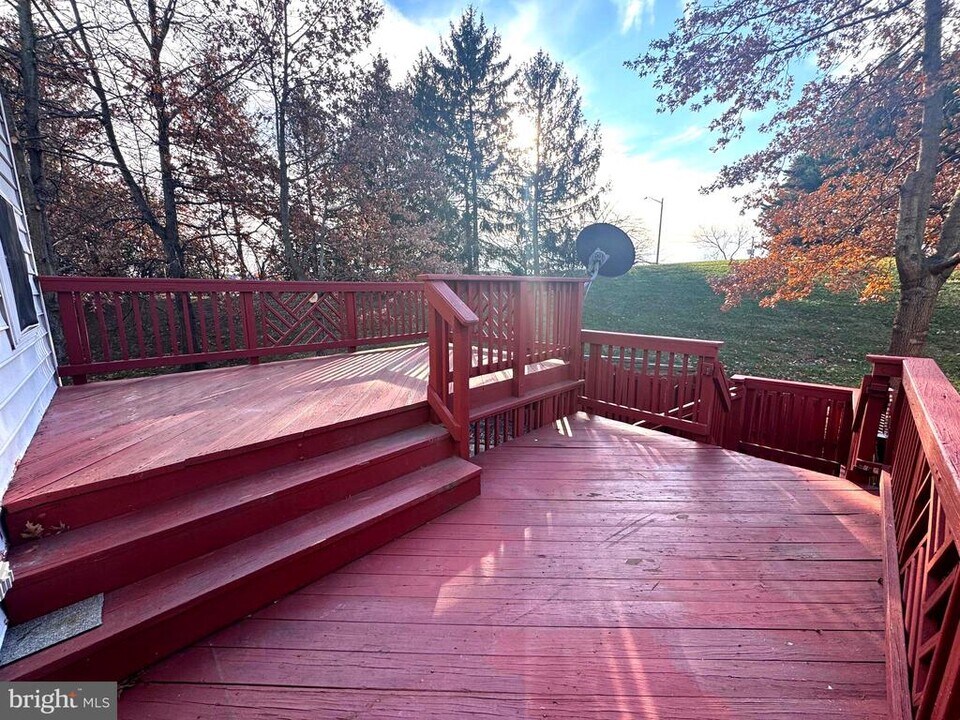 3996 Royal Lytham Dr in Fairfax, VA - Building Photo