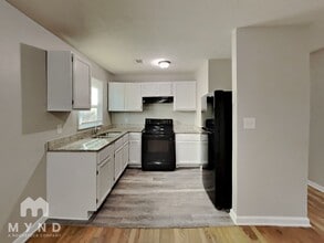 829 Bonneville Terrace NW in Atlanta, GA - Foto de edificio - Building Photo