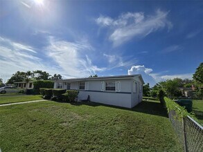 11510 SW 181st Terrace in Miami, FL - Building Photo - Building Photo