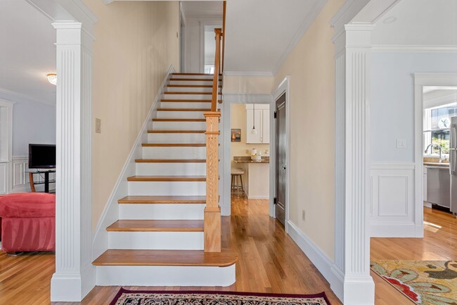 12 Endicott Rd in Arlington, MA - Building Photo - Building Photo