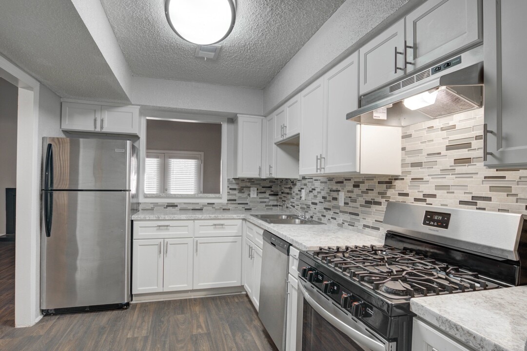 Mirador at Idlewood in Clarkston, GA - Building Photo