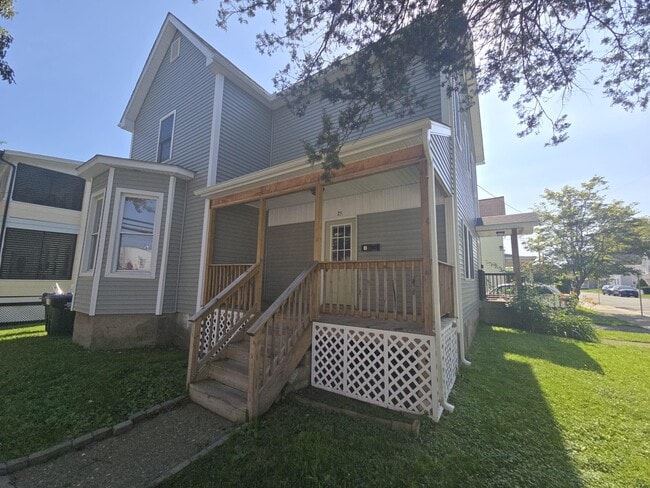 property at 25 Walnut St