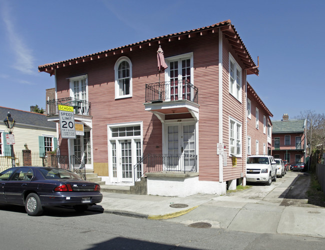 723 Dumaine St in New Orleans, LA - Building Photo - Building Photo