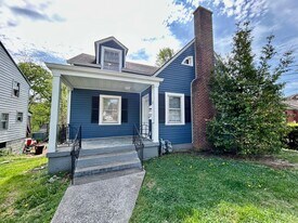 321 S 3rd St in Richmond, KY - Building Photo