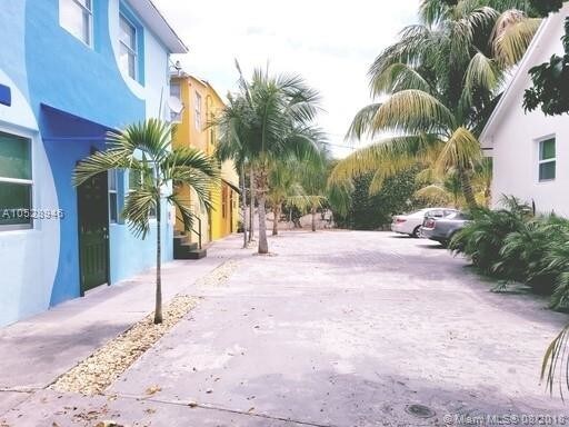 1321 SW 8th St-Unit -3 in Miami, FL - Building Photo - Building Photo