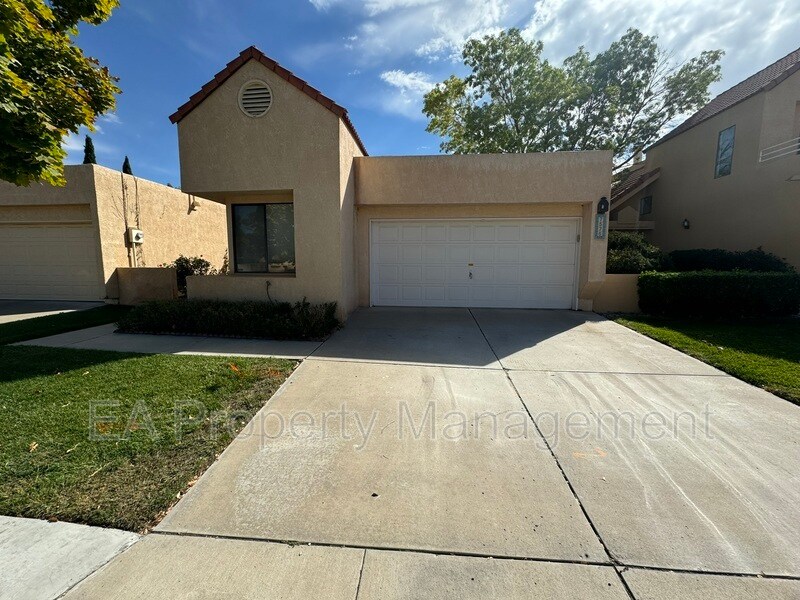 7576 Keystone Dr NE in Albuquerque, NM - Foto de edificio