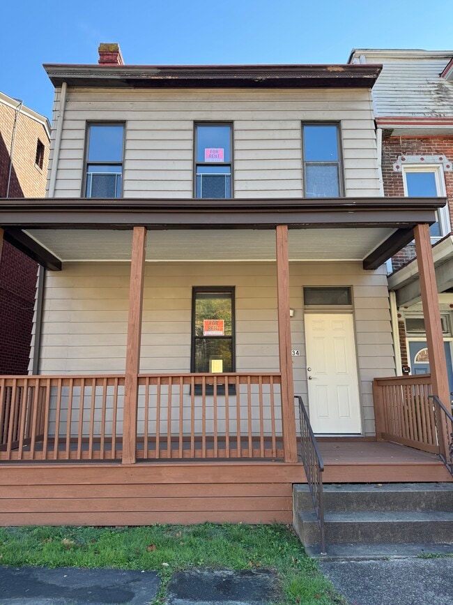 834 Evergreen Ave, Unit Bottom Unit