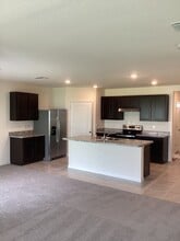 1210 Rio Red Ct in Winter Haven, FL - Foto de edificio - Building Photo