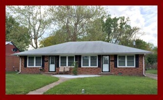 16 Scott Street Ter, Unit 16.5 in Kirksville, MO - Building Photo