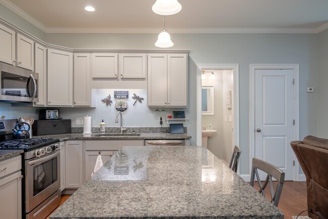 1 Camelia Ave in Concord, NH - Building Photo - Building Photo