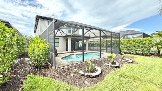 7293 Birchmore St in Naples, FL - Building Photo - Building Photo