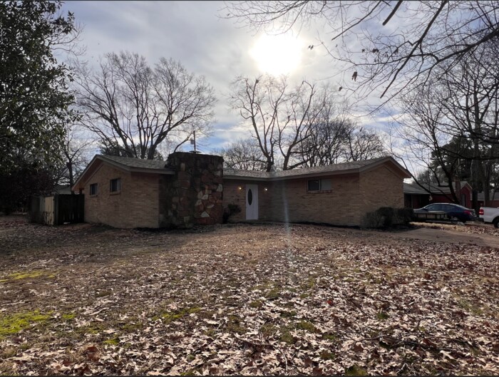 8694 Yorktown Dr in Southaven, MS - Building Photo