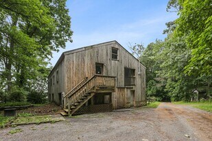 9625 Hoffman-Seachrist Rd in Walkersville, MD - Building Photo