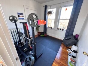 52 Central St, Unit 3 in Somerville, MA - Building Photo - Building Photo