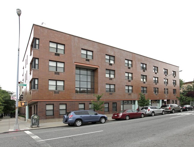 620 Marcy Ave in Brooklyn, NY - Building Photo - Building Photo