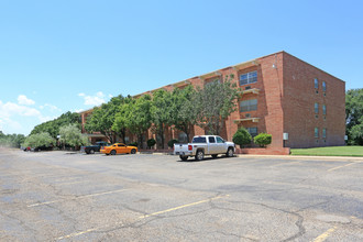 Wendover in Lubbock, TX - Foto de edificio - Building Photo