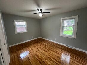 2430 24th St NW in Rochester, MN - Building Photo - Building Photo