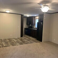 157 Washington in Belleville, MI - Building Photo - Building Photo