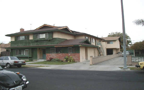 3329 Wisconsin Ave in South Gate, CA - Foto de edificio