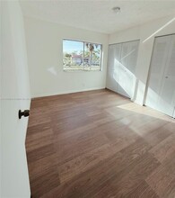 2106 Sherwood Forest Blvd in West Palm Beach, FL - Building Photo - Building Photo