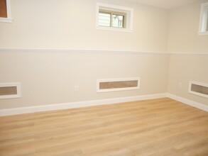 6 Beals St, Unit B3 in Brookline, MA - Building Photo - Building Photo