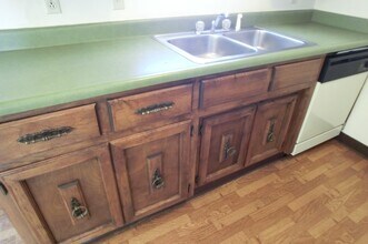 10 NE D St in Grants Pass, OR - Building Photo - Building Photo