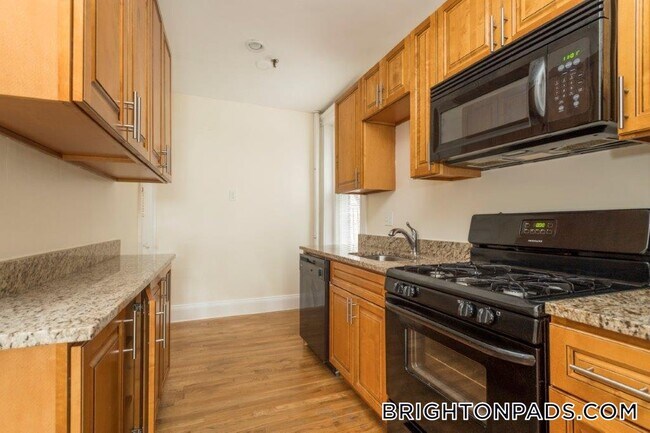 286 Chestnut Hill Ave