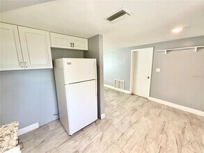9715 Gray Fox Ln in Port Richey, FL - Building Photo - Building Photo