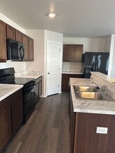 1752 Breckenridge St in Springdale, AR - Building Photo - Building Photo