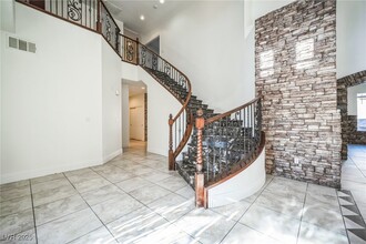 2733 Kildrummie St in Henderson, NV - Building Photo - Building Photo