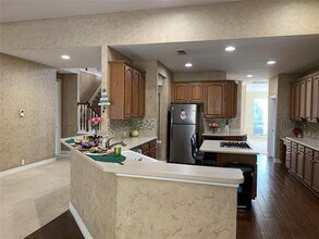 1005 S Hollow Dr in Southlake, TX - Building Photo - Building Photo