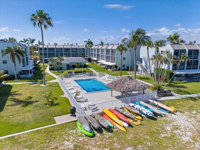 1300 Seaway Dr in Fort Pierce, FL - Building Photo - Building Photo