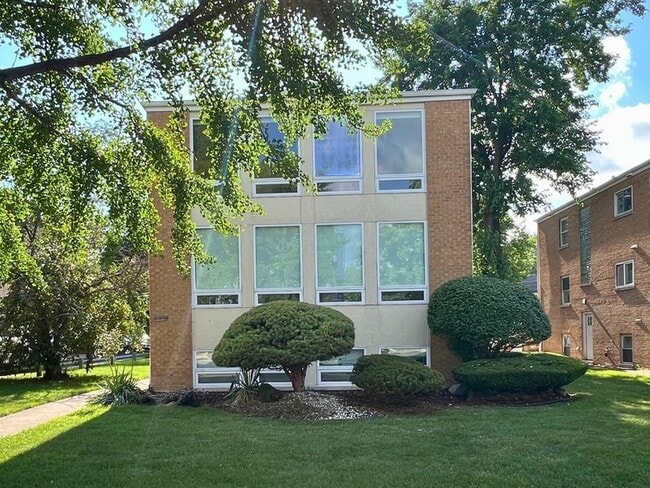 property at 3014 S Harlem Ave