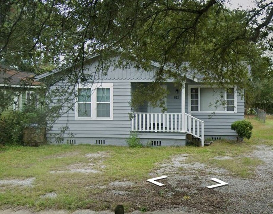 621 Glenwood St in Mobile, AL - Building Photo