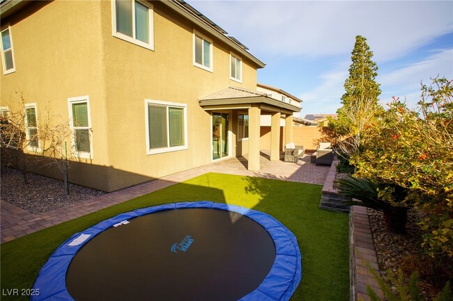 10567 Copperas Cove Ave in Las Vegas, NV - Building Photo - Building Photo