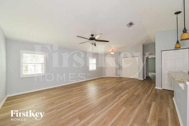 92 Stanford Rd in Venice, FL - Building Photo - Building Photo