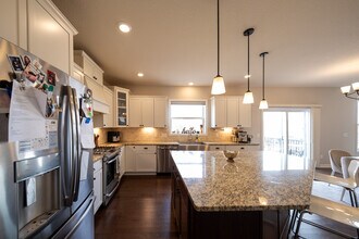 19280 Indora Trail in Lakeville, MN - Building Photo - Building Photo