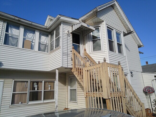 203 Pearl St in Middletown, CT - Building Photo - Building Photo
